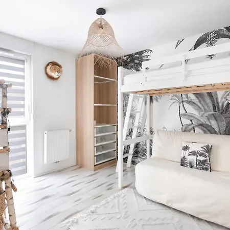 Les Clos Des Aviateurs Holiday home Strasbourg